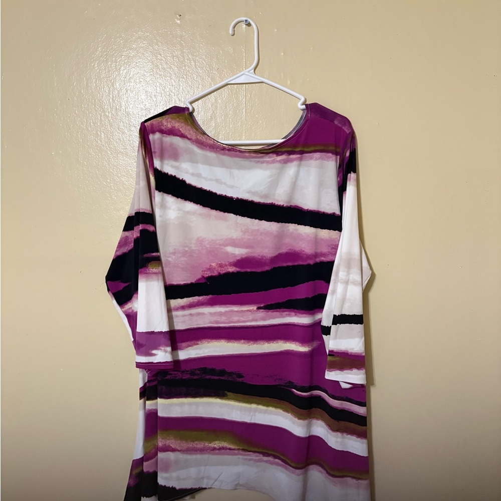 Multicolor Abstract Print Top - Picture 3 of 7